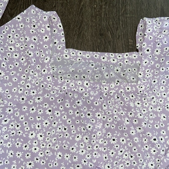 Ricki’s Floral Square Neck Blouse - Picture 6 of 6